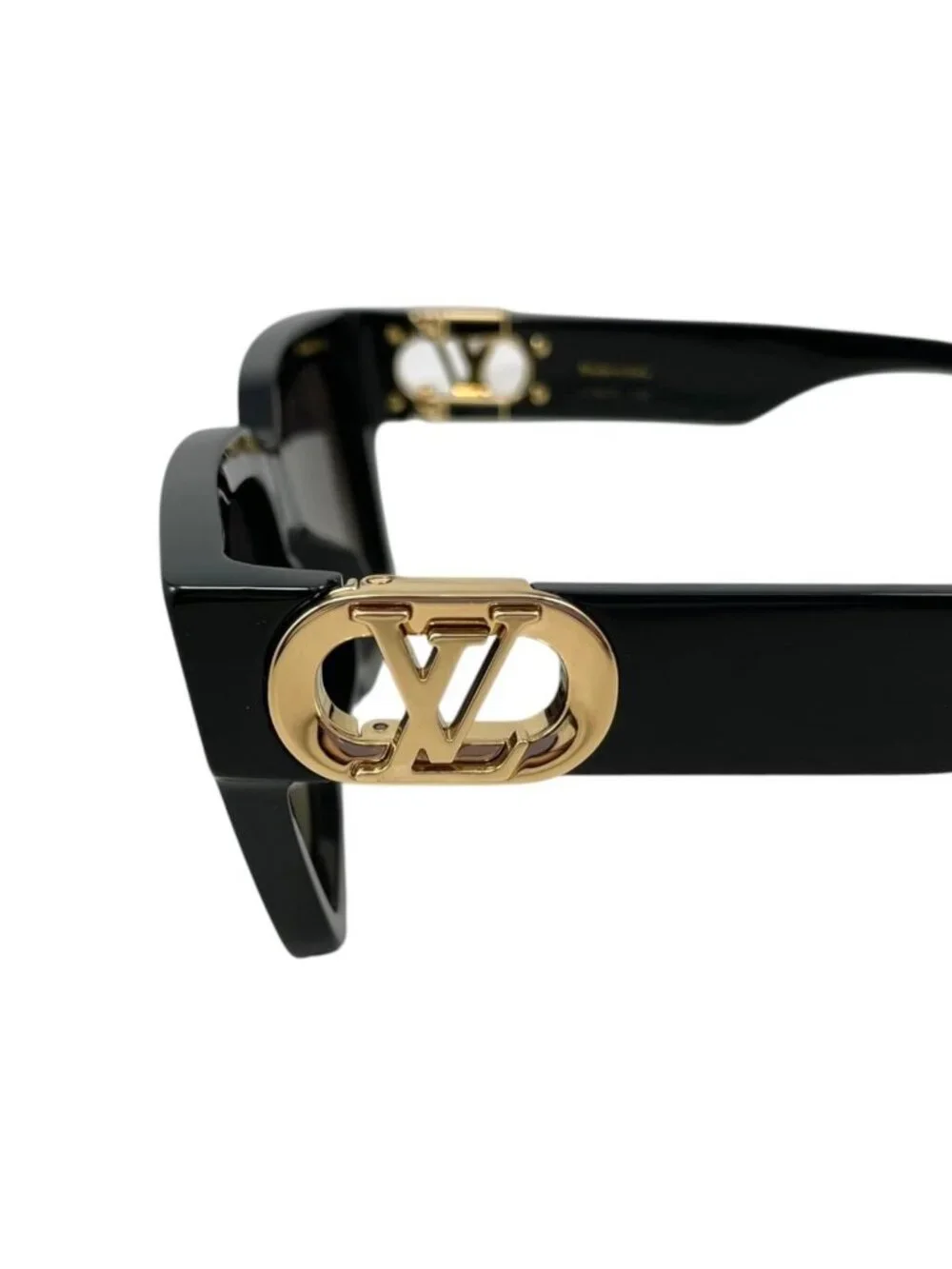Louis Vuitton this authentic